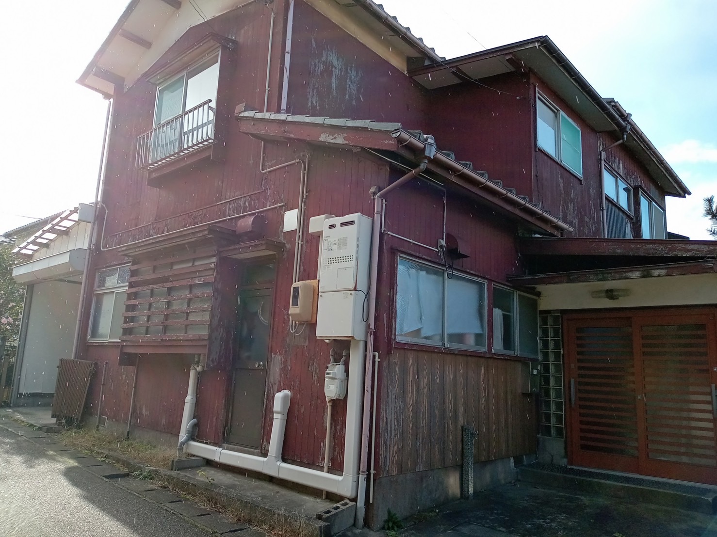 木造2階建　27坪